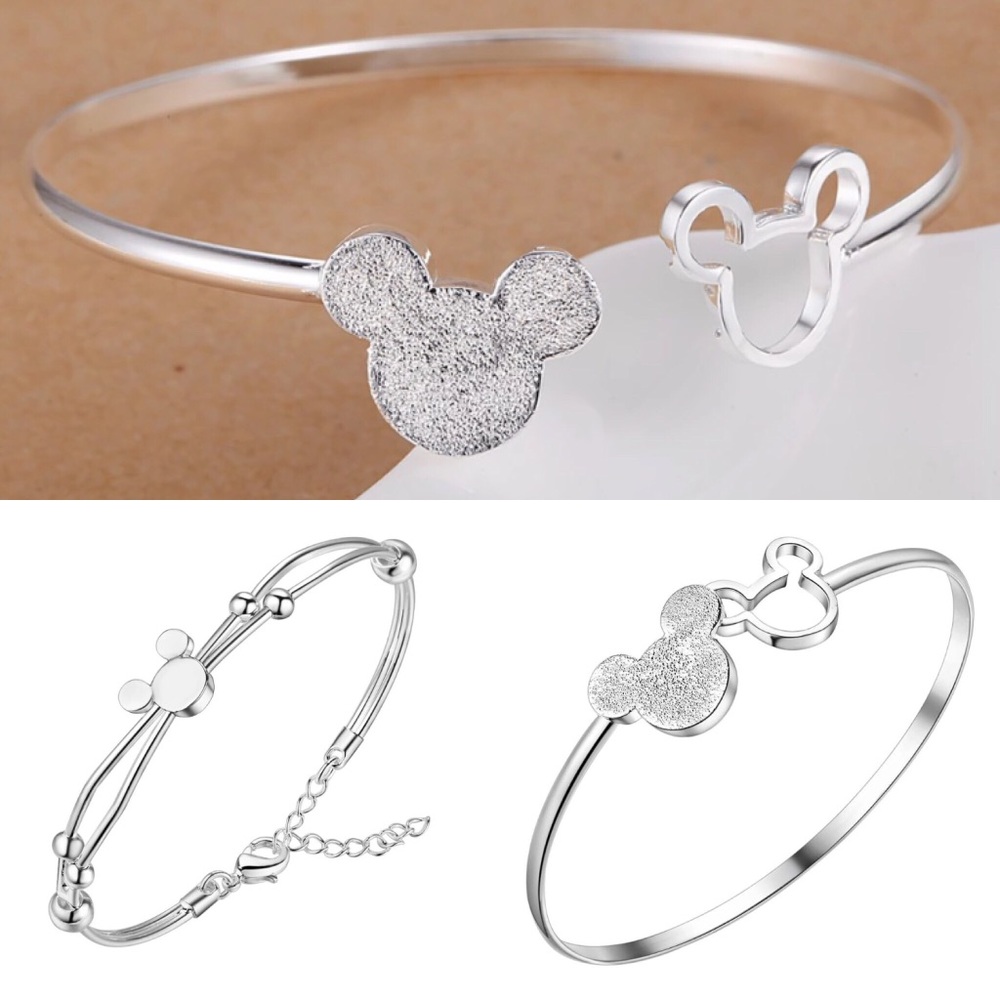 Mickey Mouse adjustable bangle.